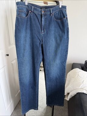Eileen Fisher Straight Jeans in Cross-Hatch Medium Blue Denim